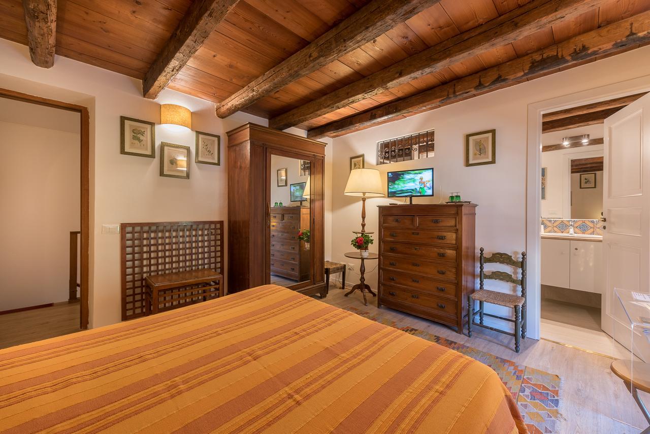 モンデッロ Il Glicine La Piana Dei Colli Bed & Breakfast エクステリア 写真